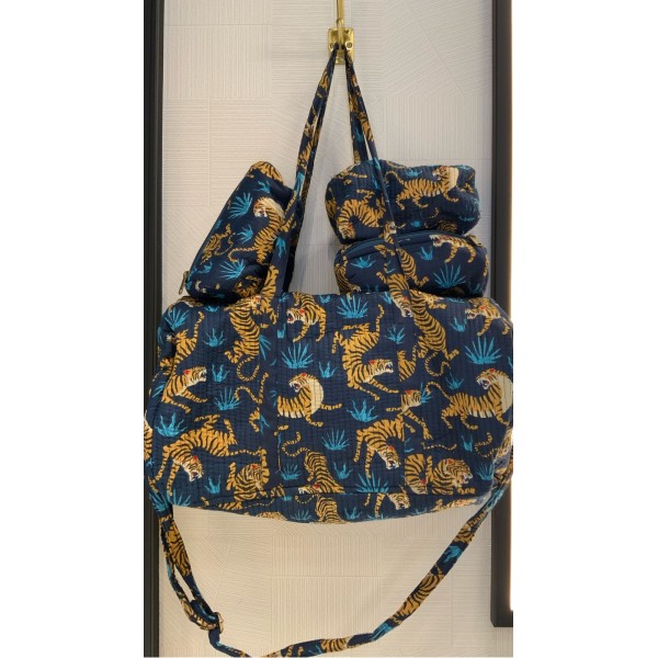 MACUTO + 3 NECESER AZUL