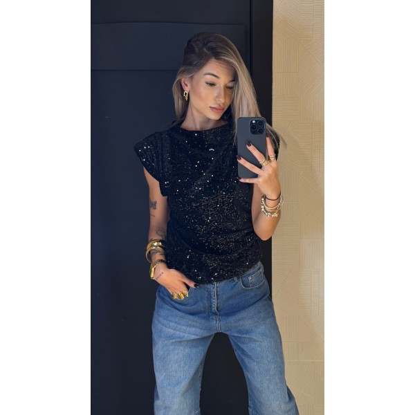 BLUSA HOMBRERA NEGRA