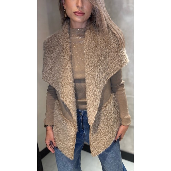 ABRIGO SIN MANGA PELO