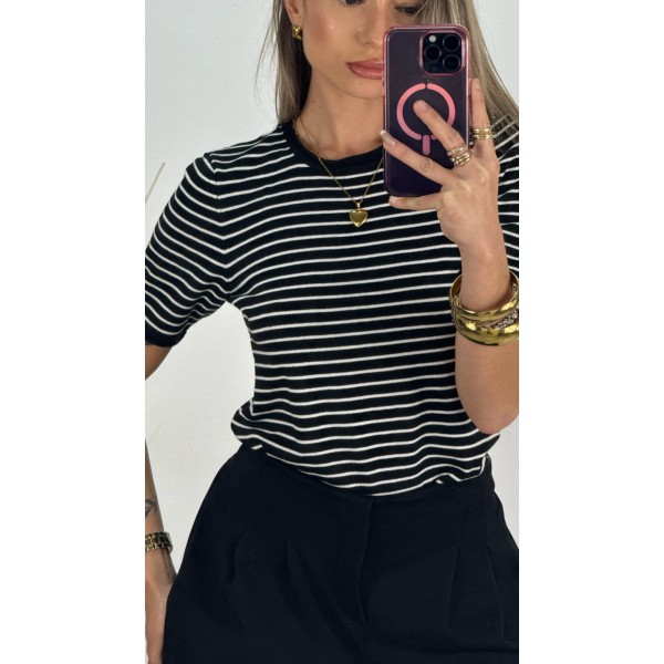 CAMISETA RAYAS NEGR